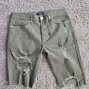 Fashin Nove Green Shorta